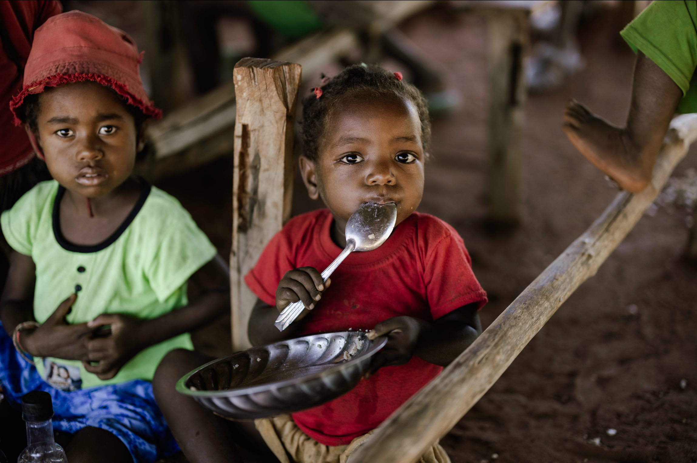 Children sharing a meal from Convoy of Hope
